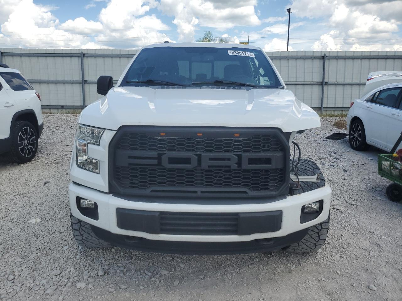 2016 Ford F150 Super Cab - Image 5