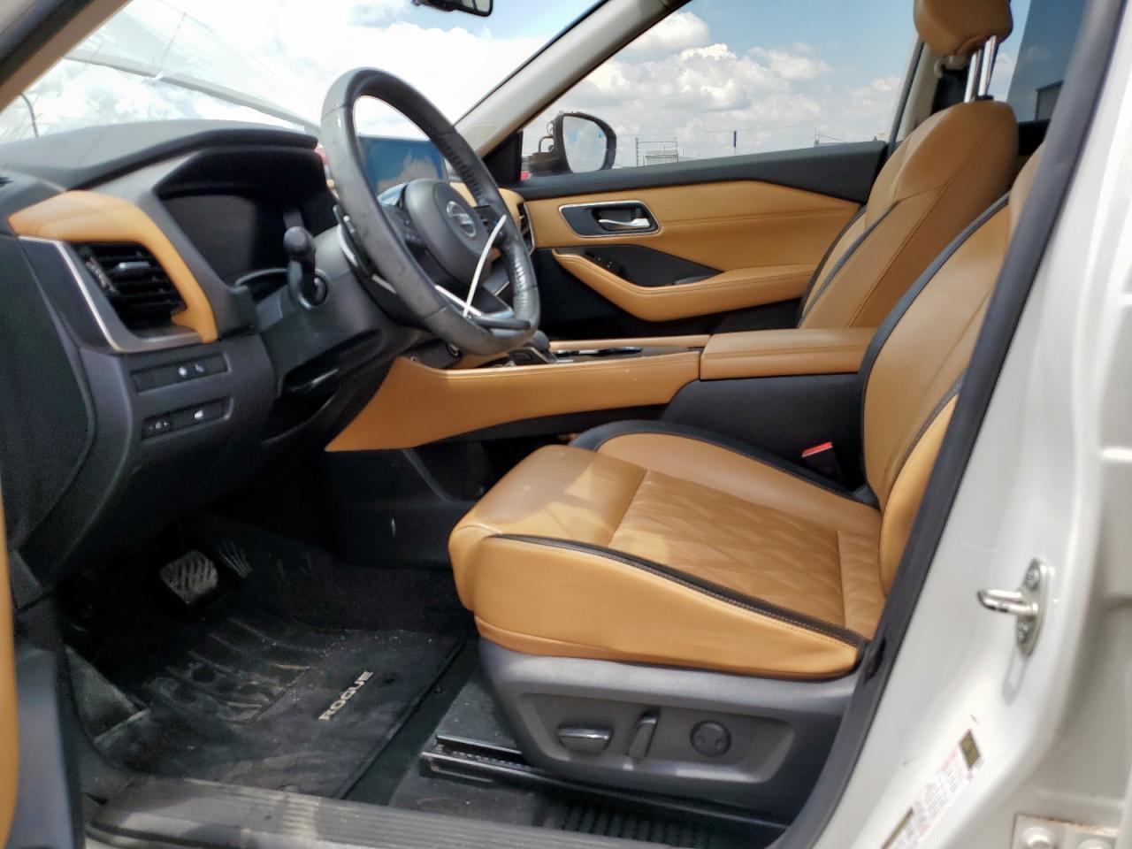 2021 Nissan Rogue Platinum - Фото 7