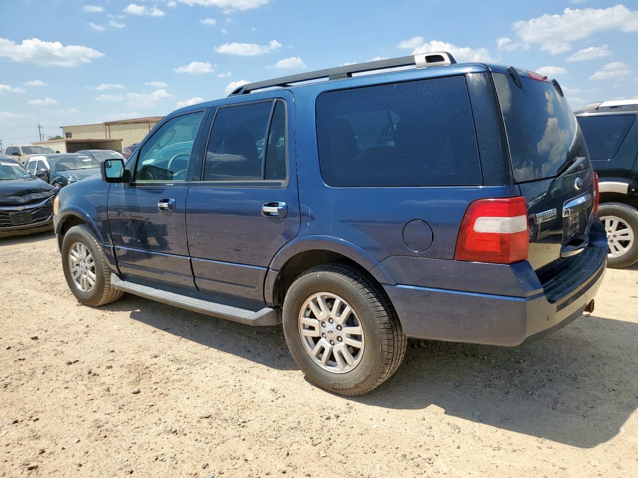 2013 Ford Expedition Xlt - Image 2