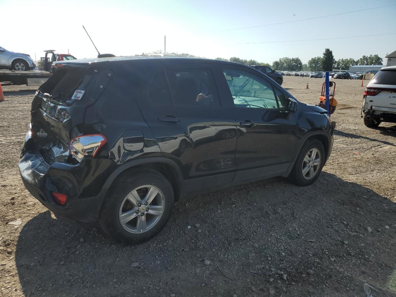 2020 Chevrolet Trax Ls - Фото 3
