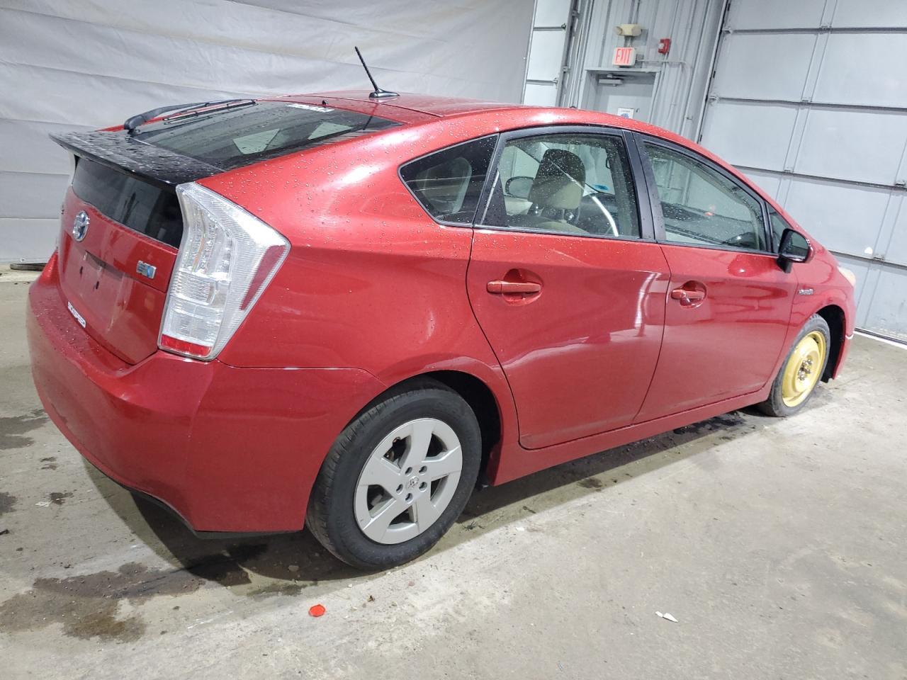 2010 Toyota Prius - Фото 3