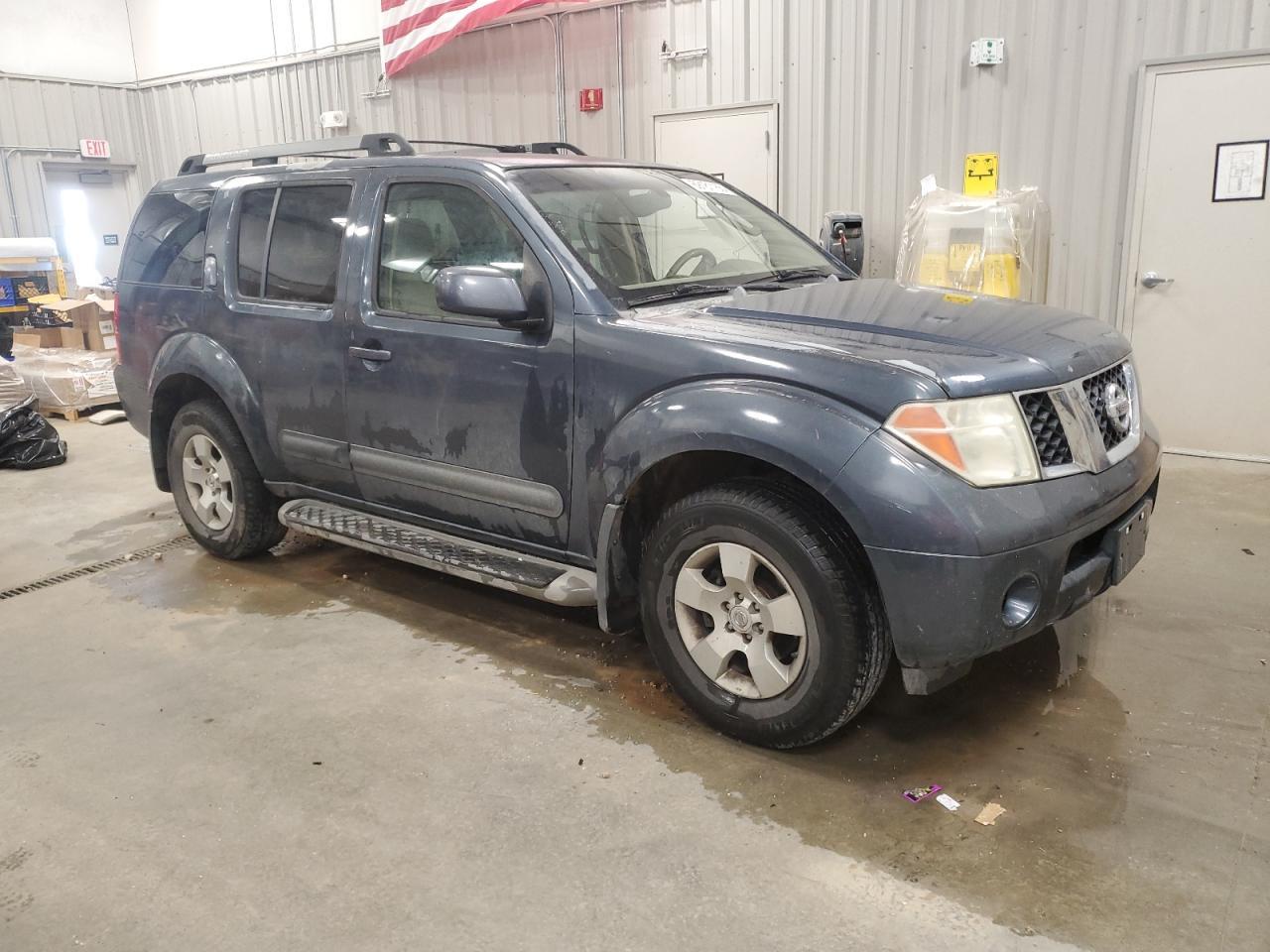 2005 Nissan Pathfinder Le - Image 4
