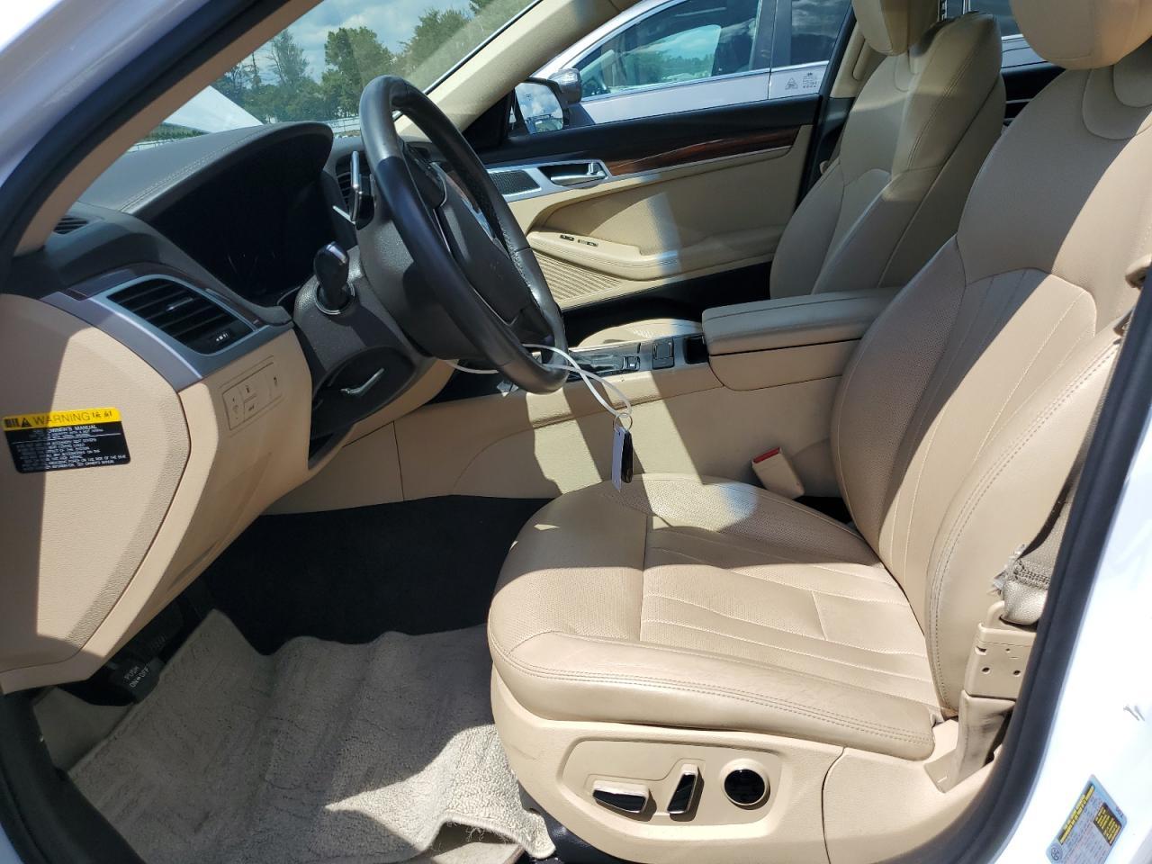 2016 Hyundai Genesis 3.8L - Фото 7