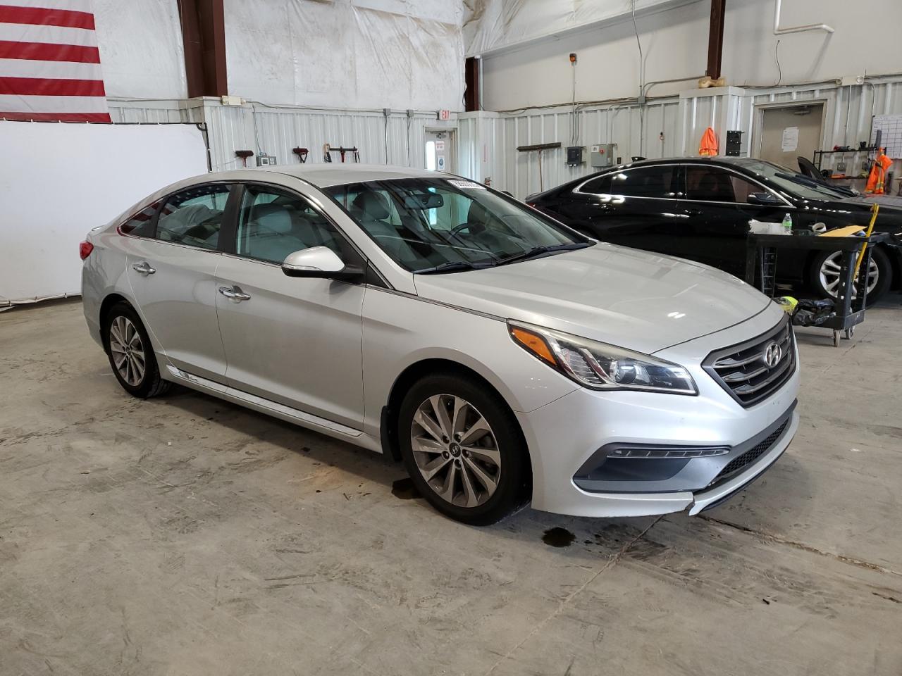 2015 Hyundai Sonata Sport - Image 4