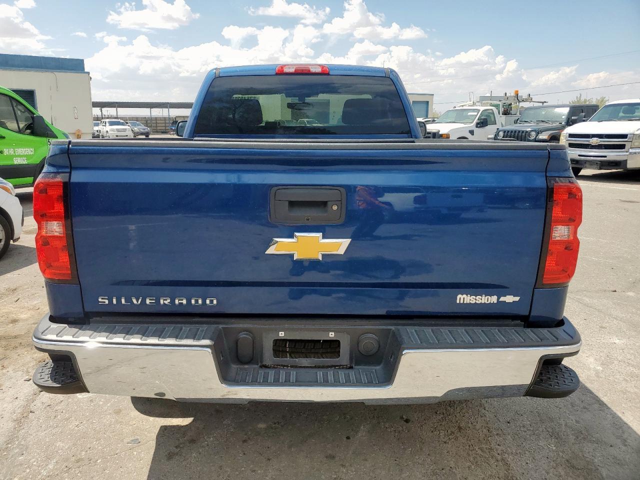 2017 Chevrolet Silverado C1500 - Image 6