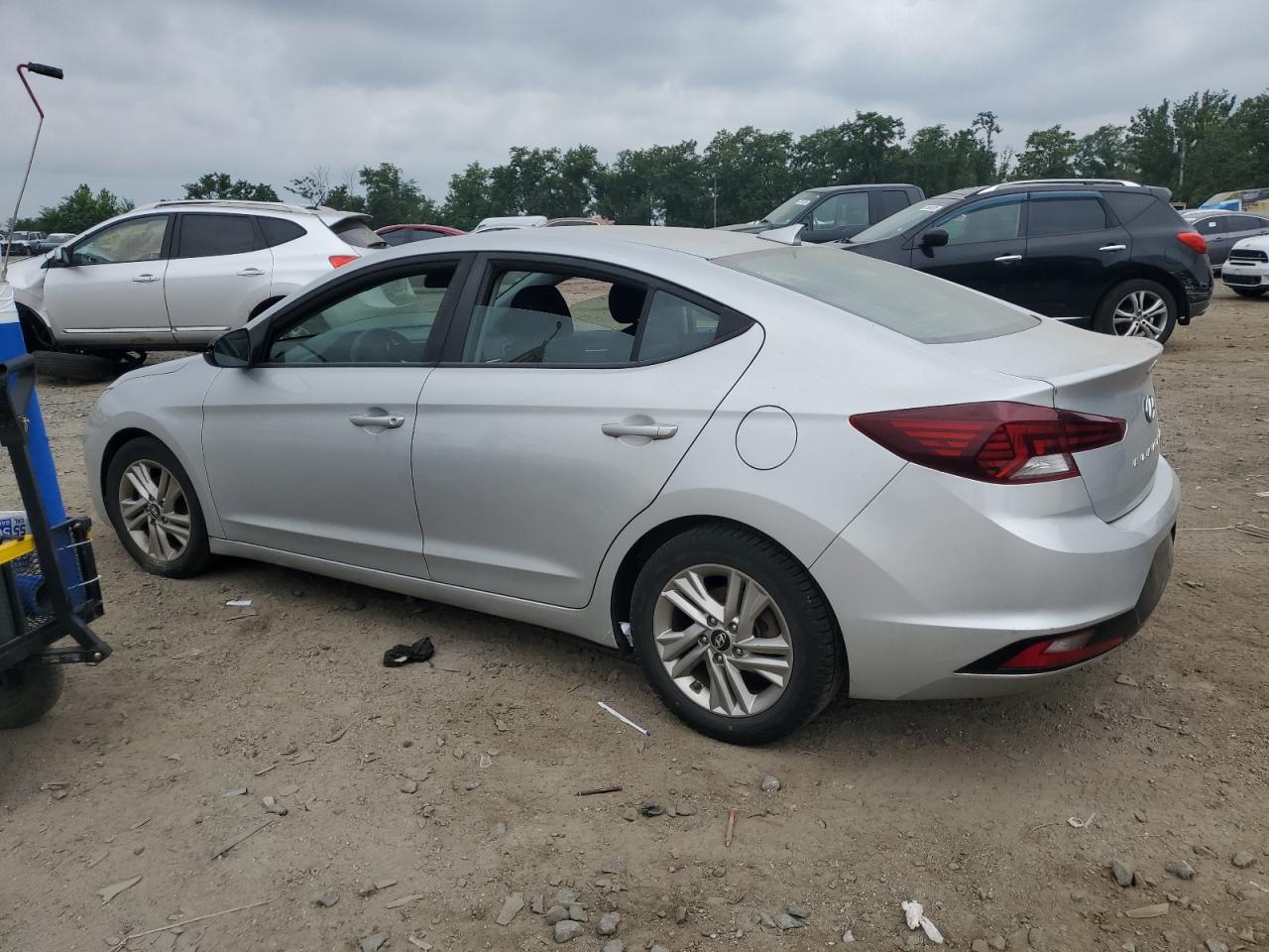2019 Hyundai Elantra Sel - Image 2