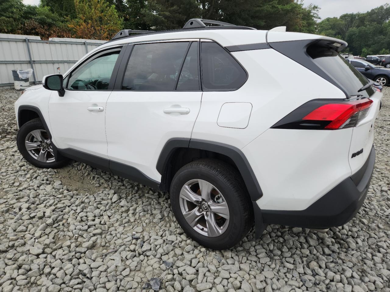 2025 Toyota Rav4 Xle - Фото 2