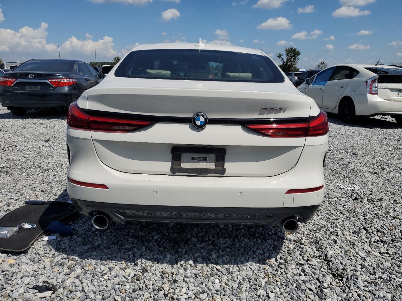 2021 BMW 228I - Фото 6