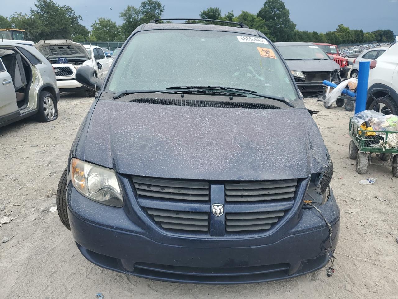 2005 Dodge Caravan Sxt - Фото 5