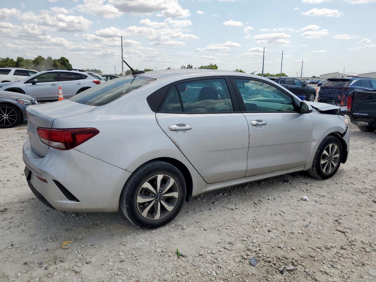 2022 Kia Rio Lx - Image 3