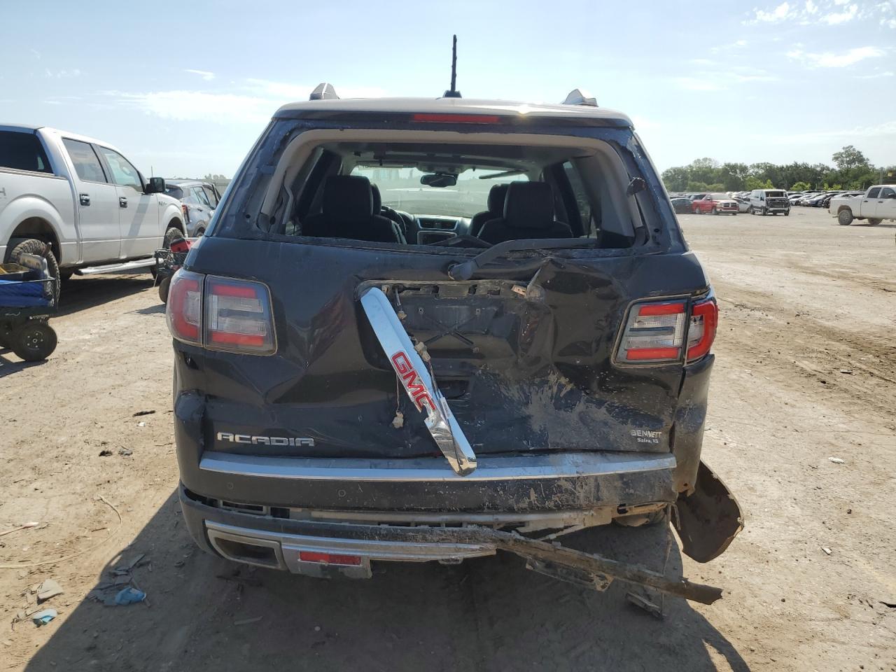 2016 GMC Acadia Denali - Image 6