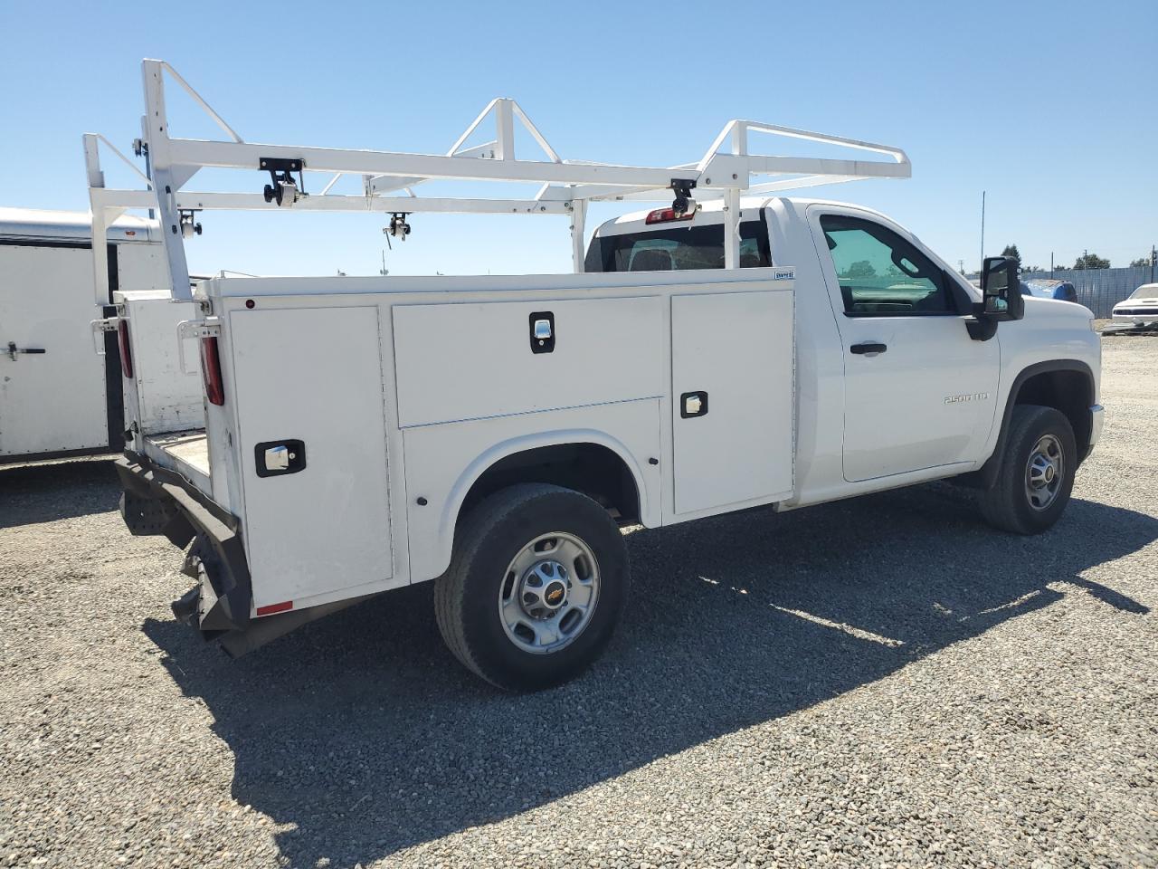 2024 Chevrolet Silverado C2500 Heavy Duty - Фото 3