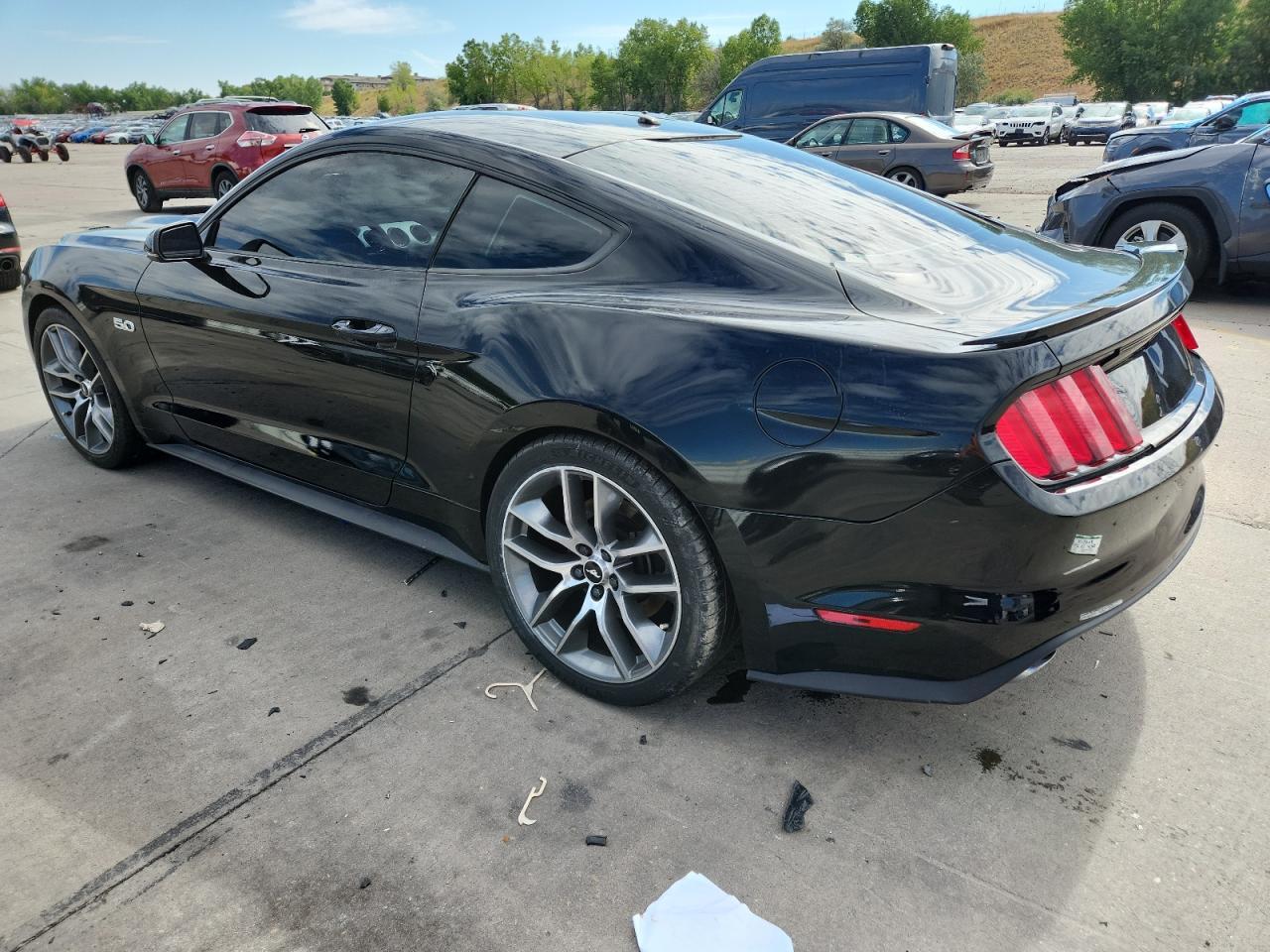 2015 Ford Mustang Gt - Фото 2