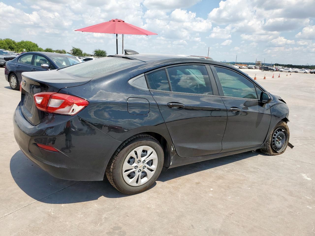 2019 Chevrolet Cruze Ls - Image 3