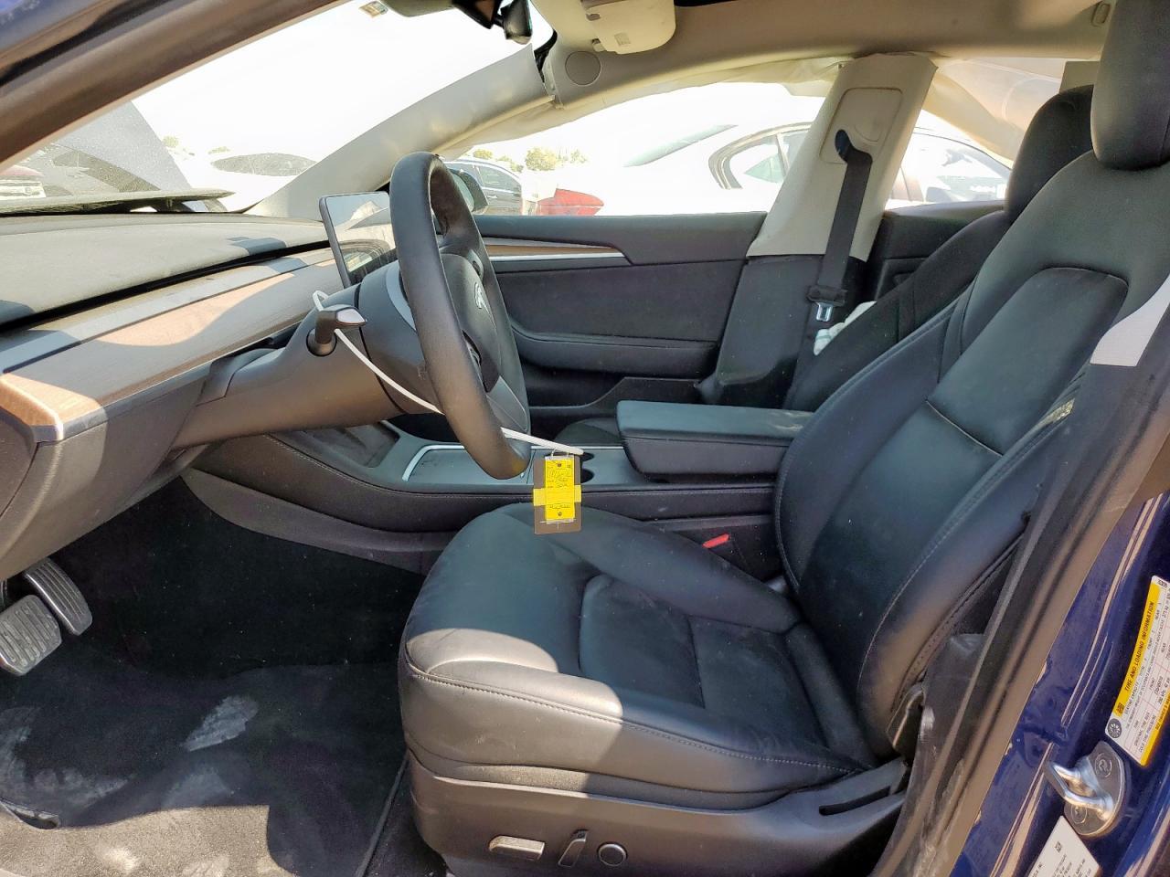 2022 Tesla Model 3 - Image 7