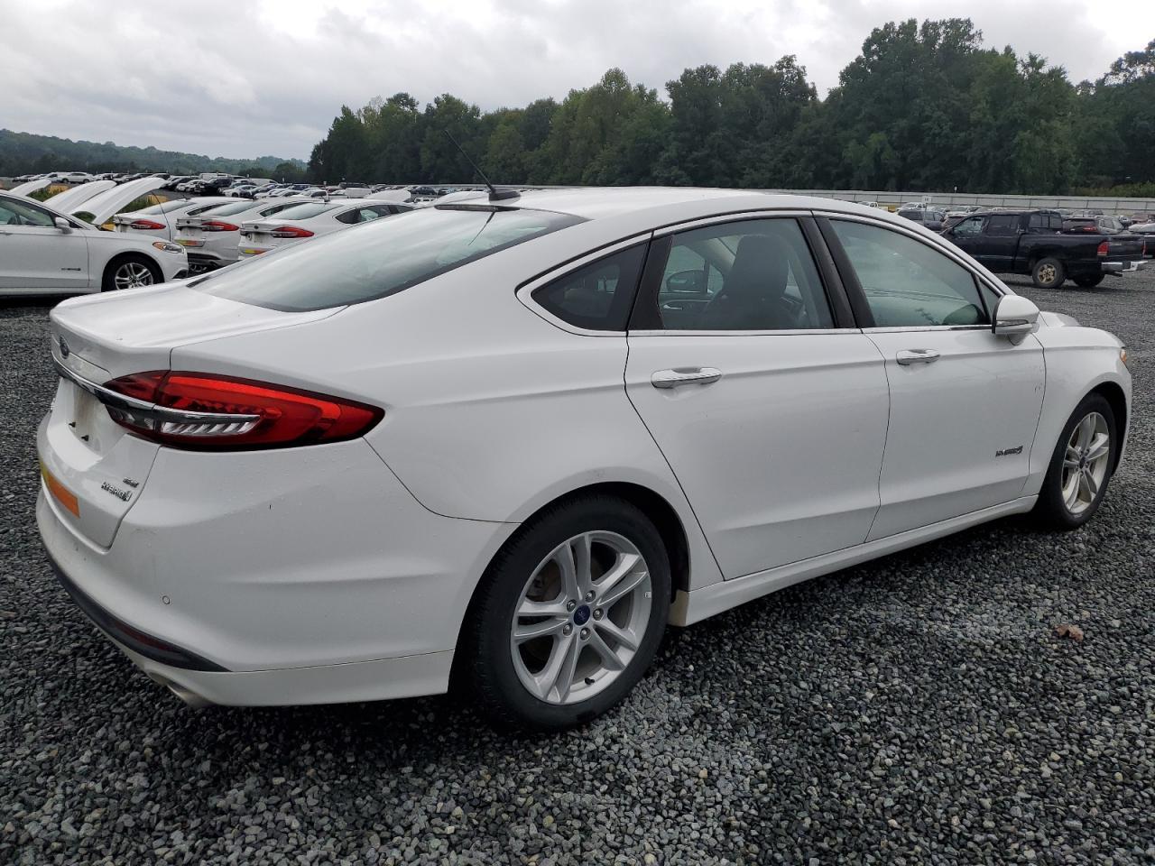 2018 Ford Fusion Se Hybrid - Image 3