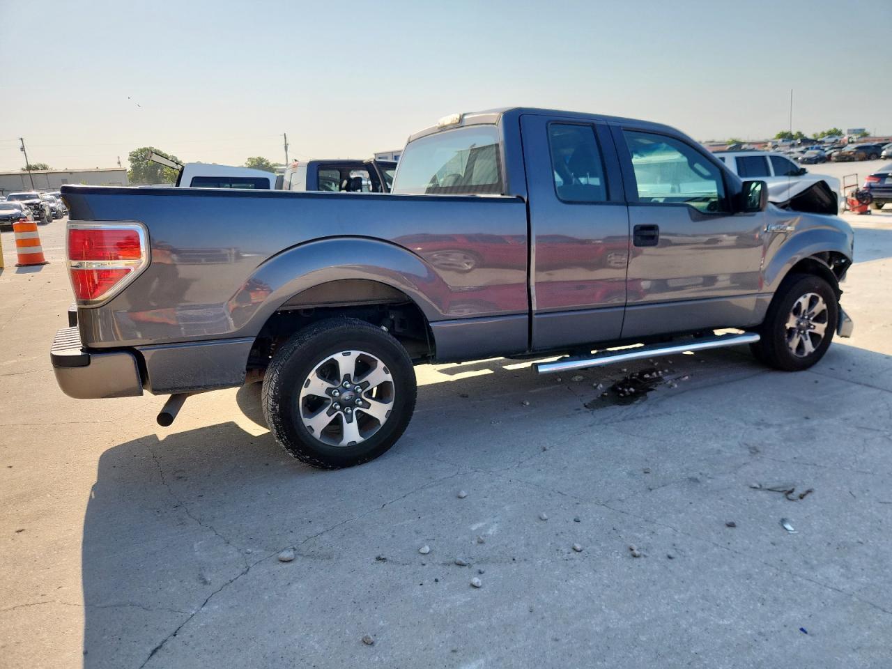 2014 Ford F150 Super Cab - Image 3