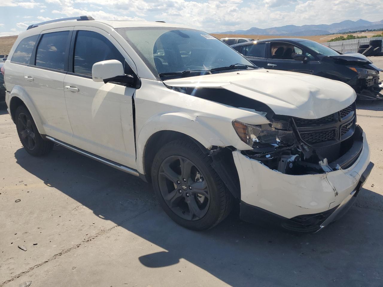 2020 Dodge Journey Crossroad - Фото 4