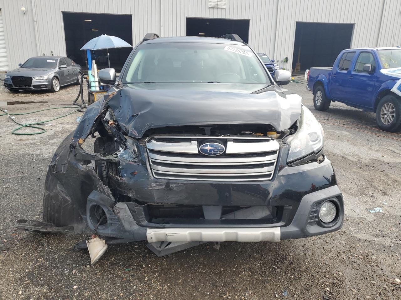 2013 Subaru Outback 3.6R Limited - Image 5