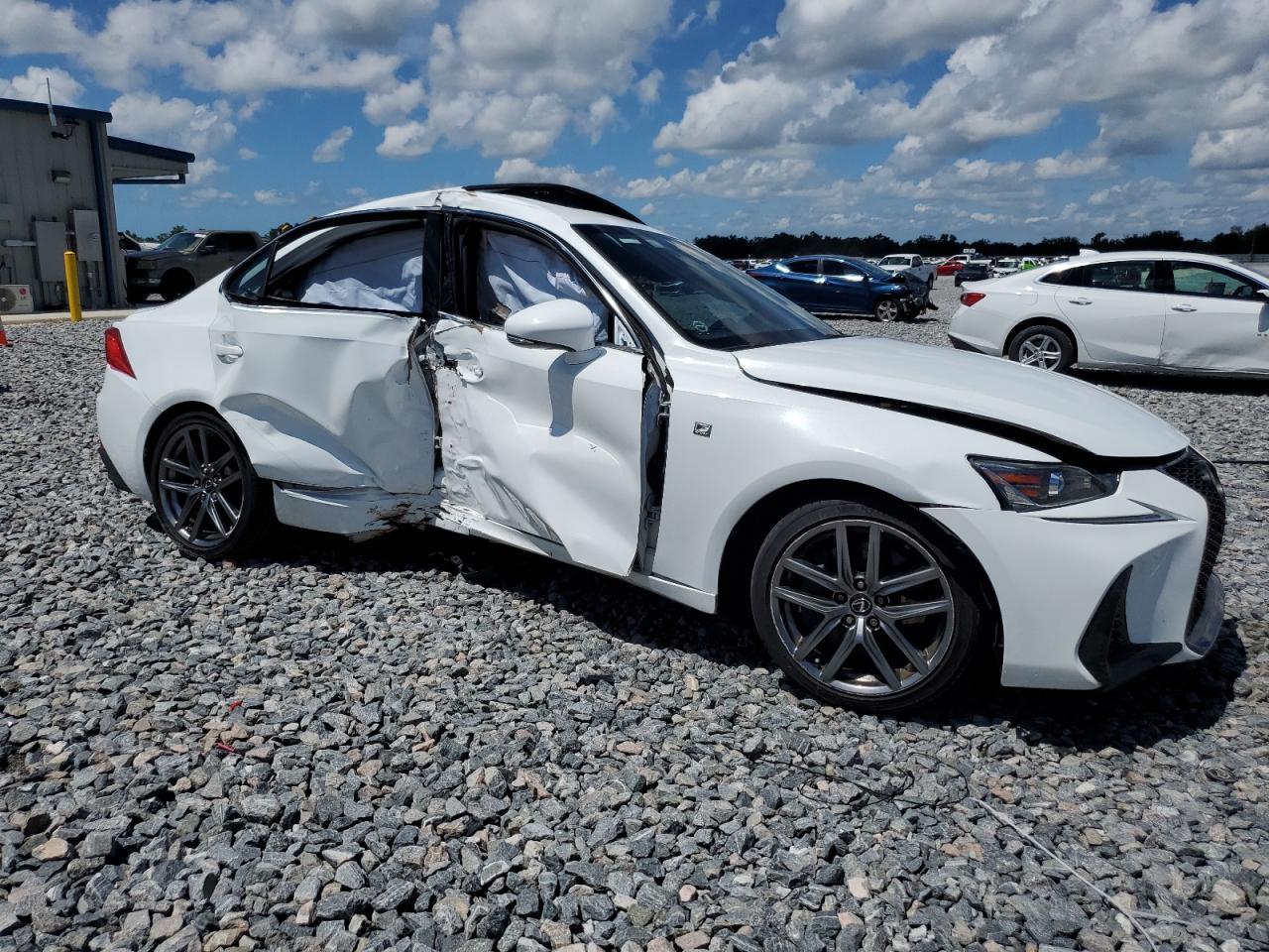 2018 Lexus Is 350 - Image 4