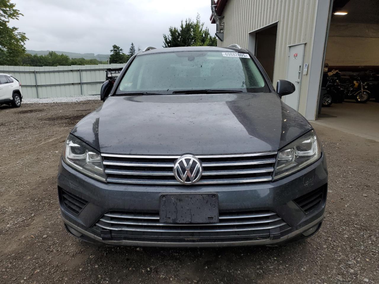 2015 Volkswagen Touareg V6 - Image 5