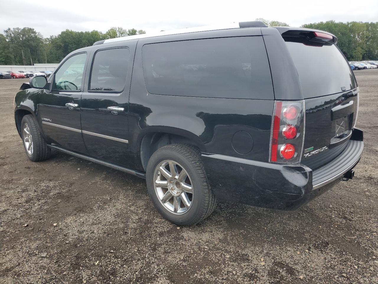 2009 GMC Yukon Xl Denali - Фото 2