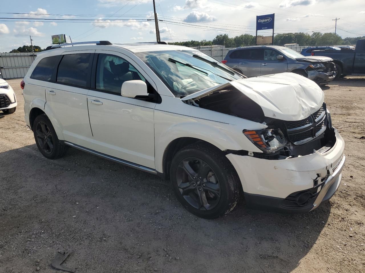 2018 Dodge Journey Crossroad - Image 4