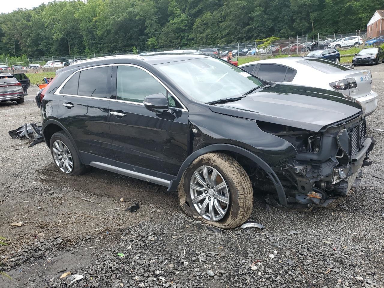 2023 Cadillac Xt4 Premium Luxury - Image 4