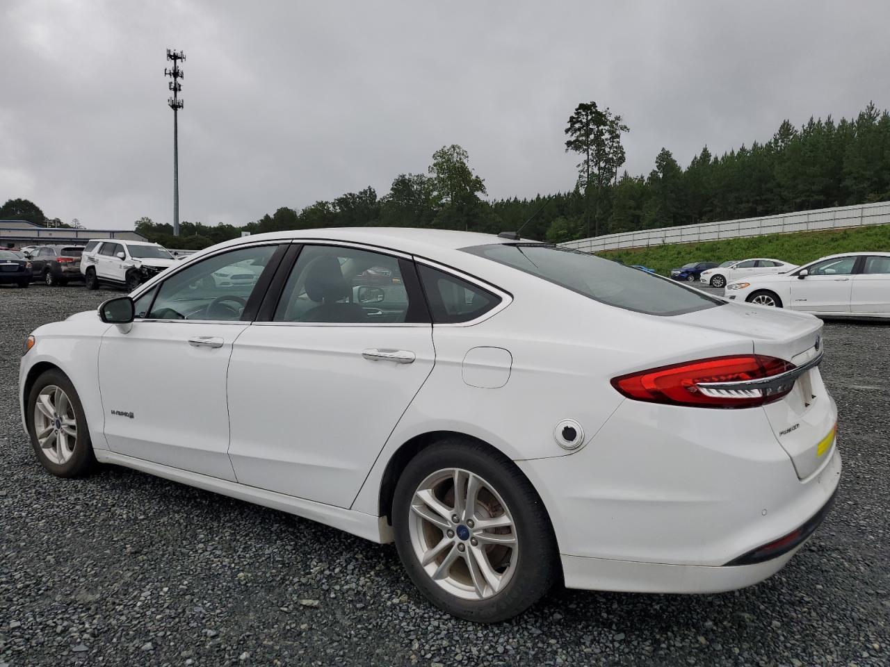2018 Ford Fusion Se Hybrid - Image 2