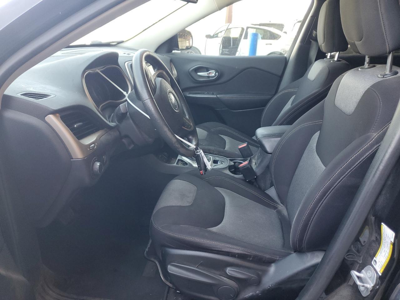 2016 Jeep Cherokee Sport - Фото 7