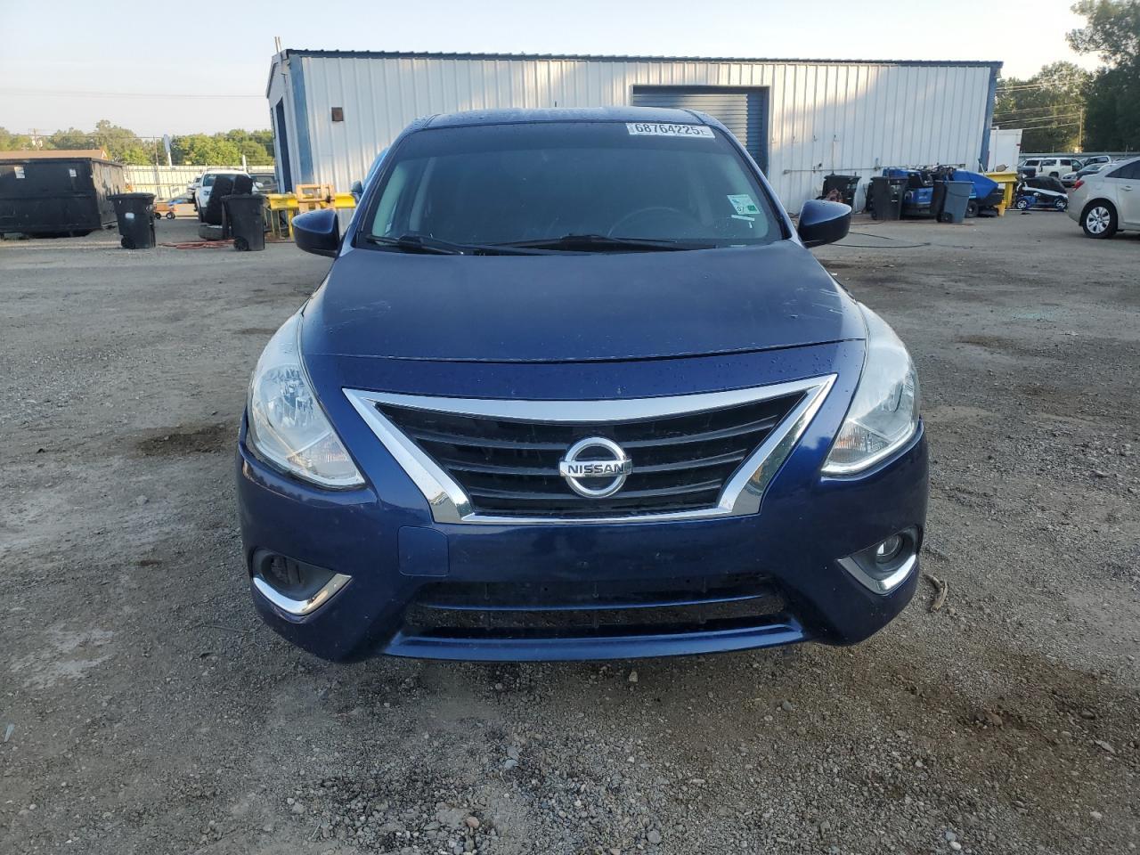 2019 Nissan Versa S - Image 5