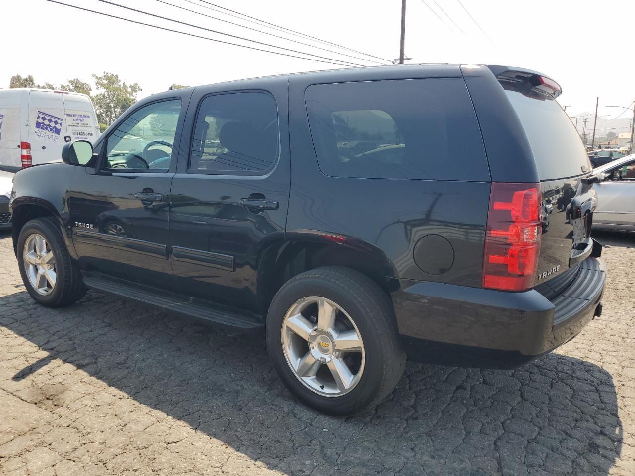 2011 Chevrolet Tahoe C1500 Ls - Фото 2