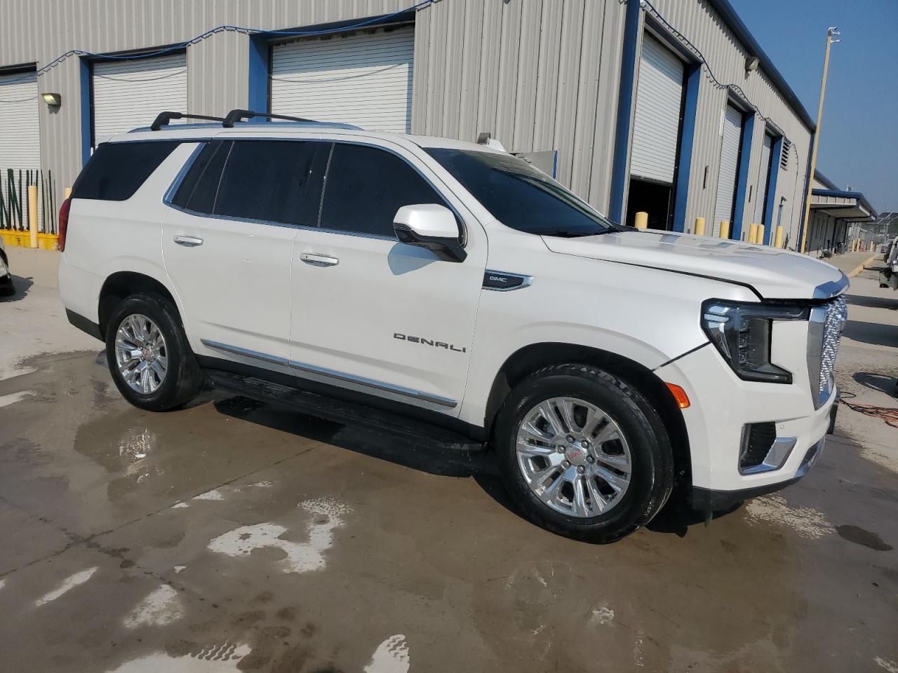 2022 GMC Yukon Denali - Фото 4