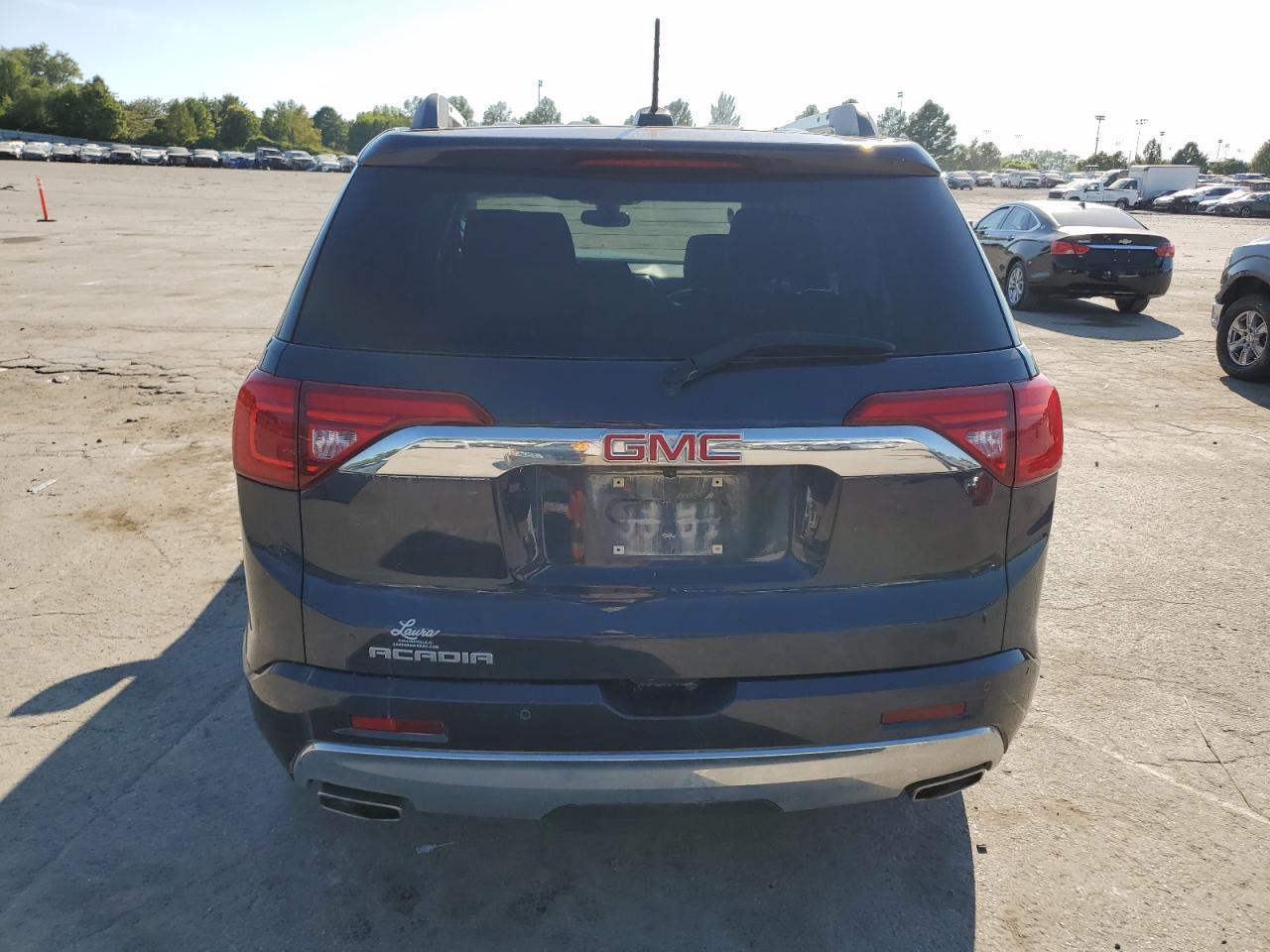 2019 GMC Acadia Denali - Фото 6