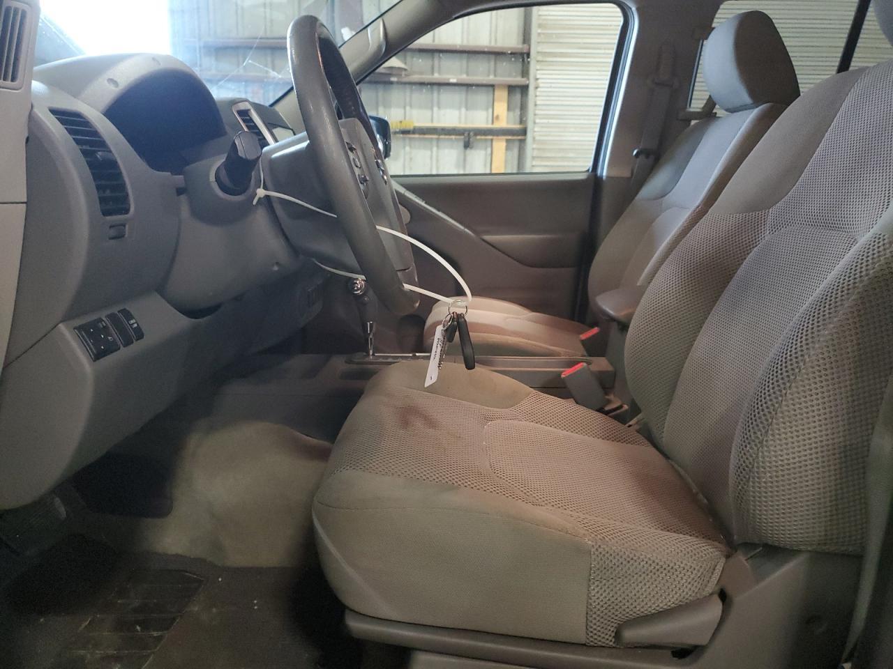 2018 Nissan Frontier S - Image 7