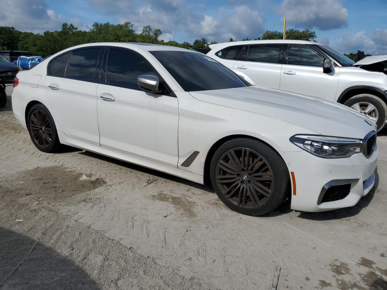 2018 BMW M550Xi - Фото 4