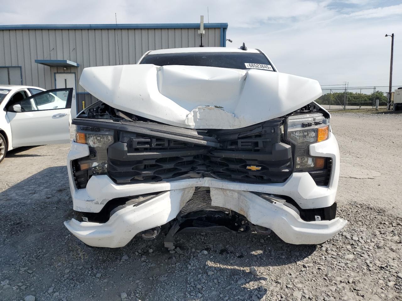 2022 Chevrolet Silverado K1500 Custom - Фото 5
