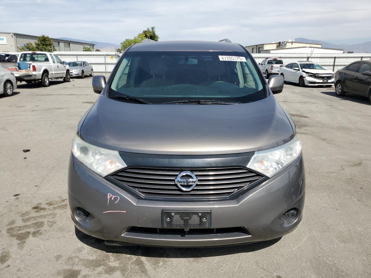 2014 Nissan Quest S - Image 5