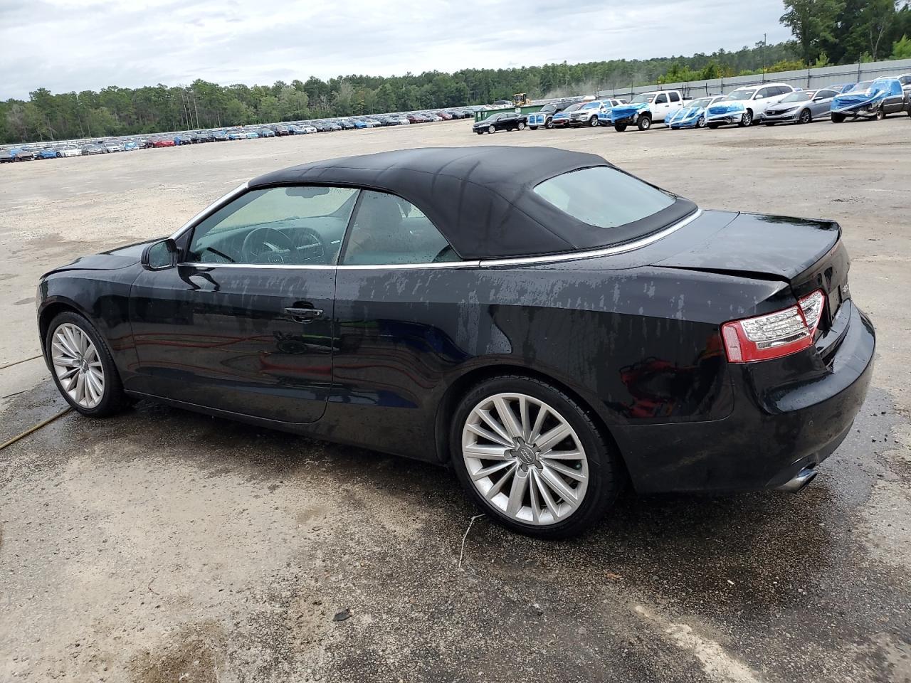 2011 Audi A5 Premium Plus - Фото 2