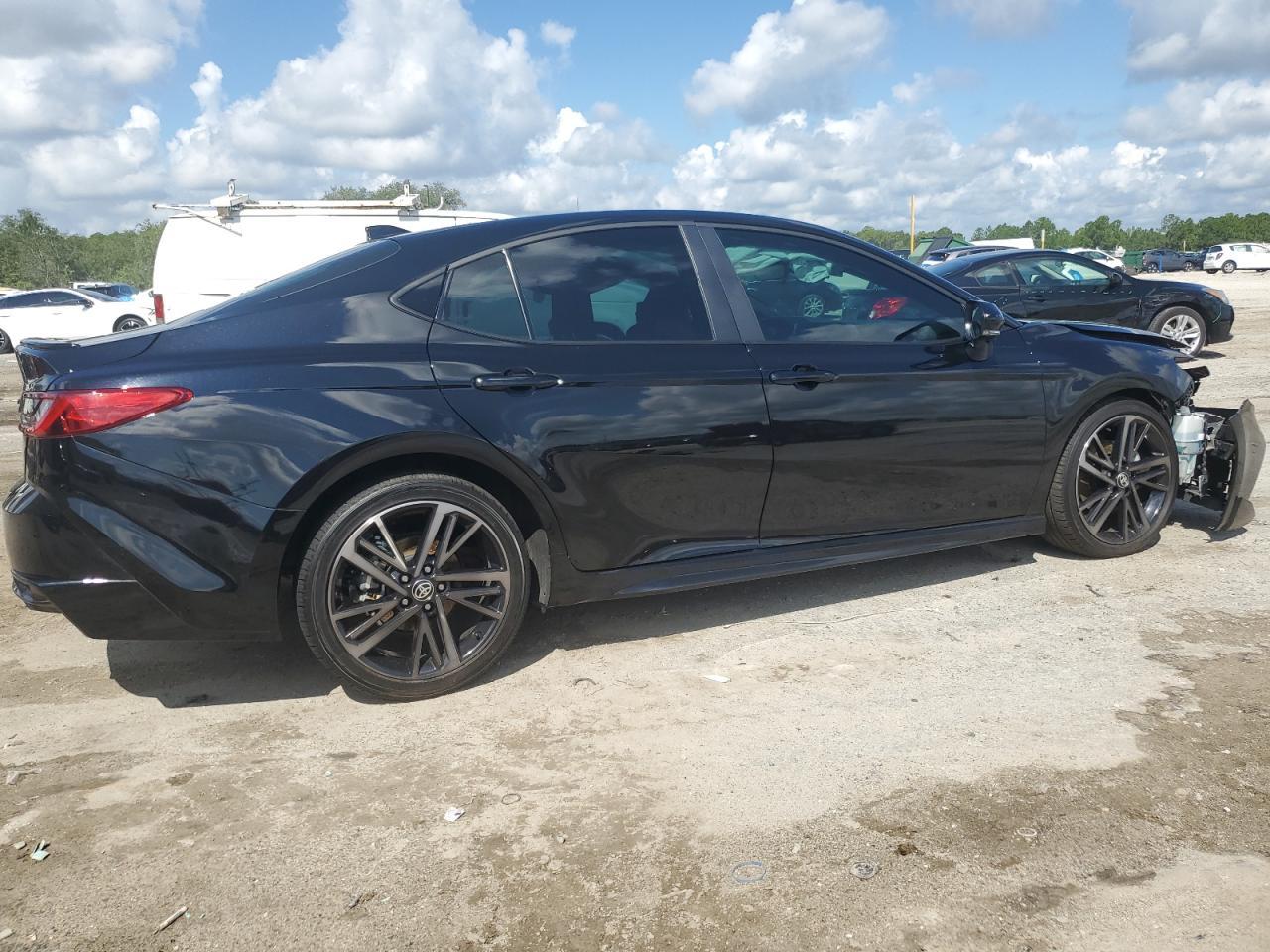 2025 Toyota Camry Xse - Фото 3