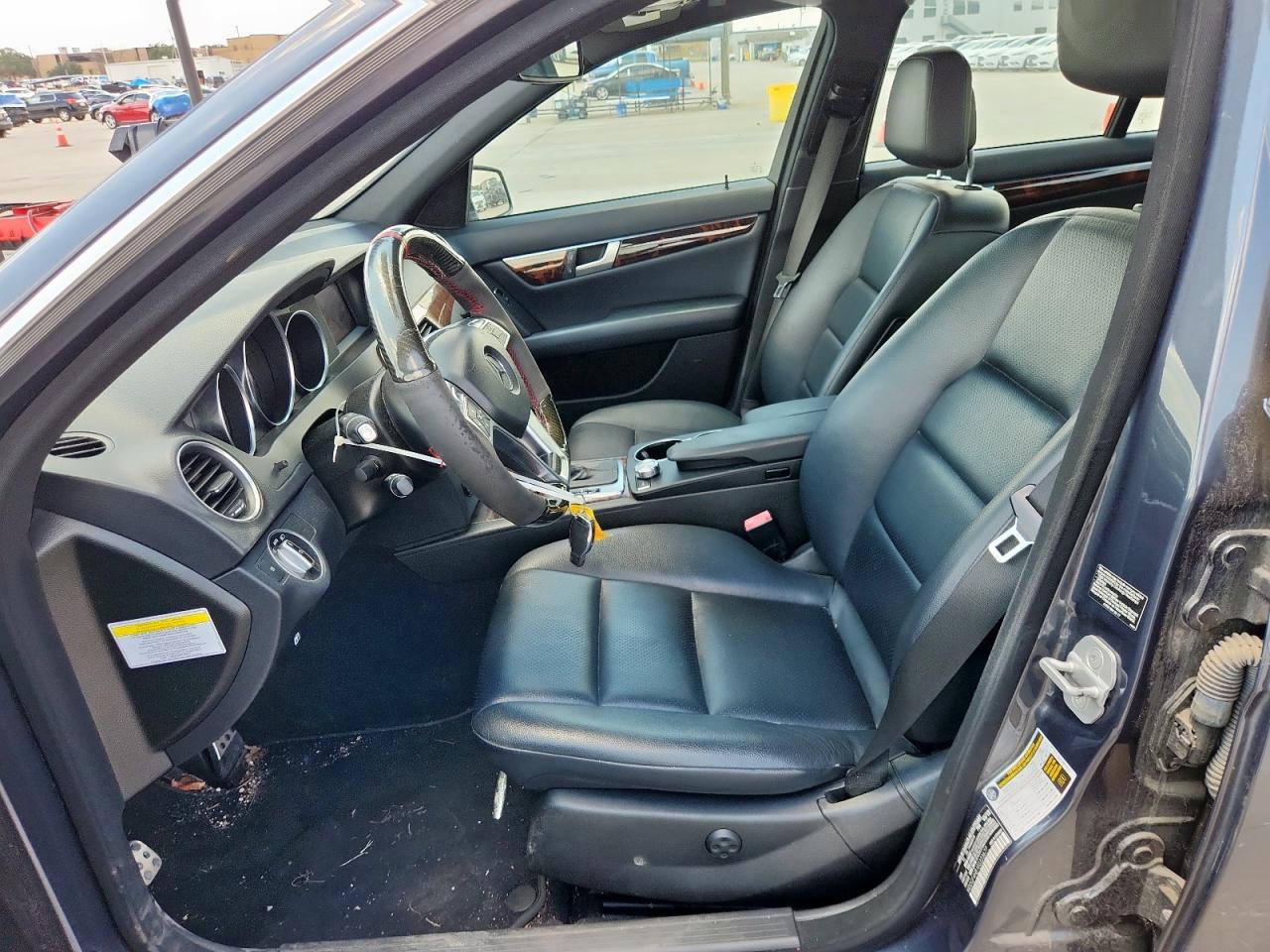 2014 Mercedes-Benz C 250 - Image 7