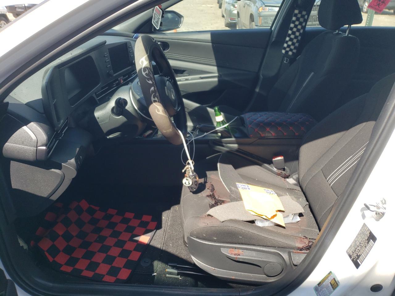 2025 Hyundai Elantra Sel Sport - Image 7