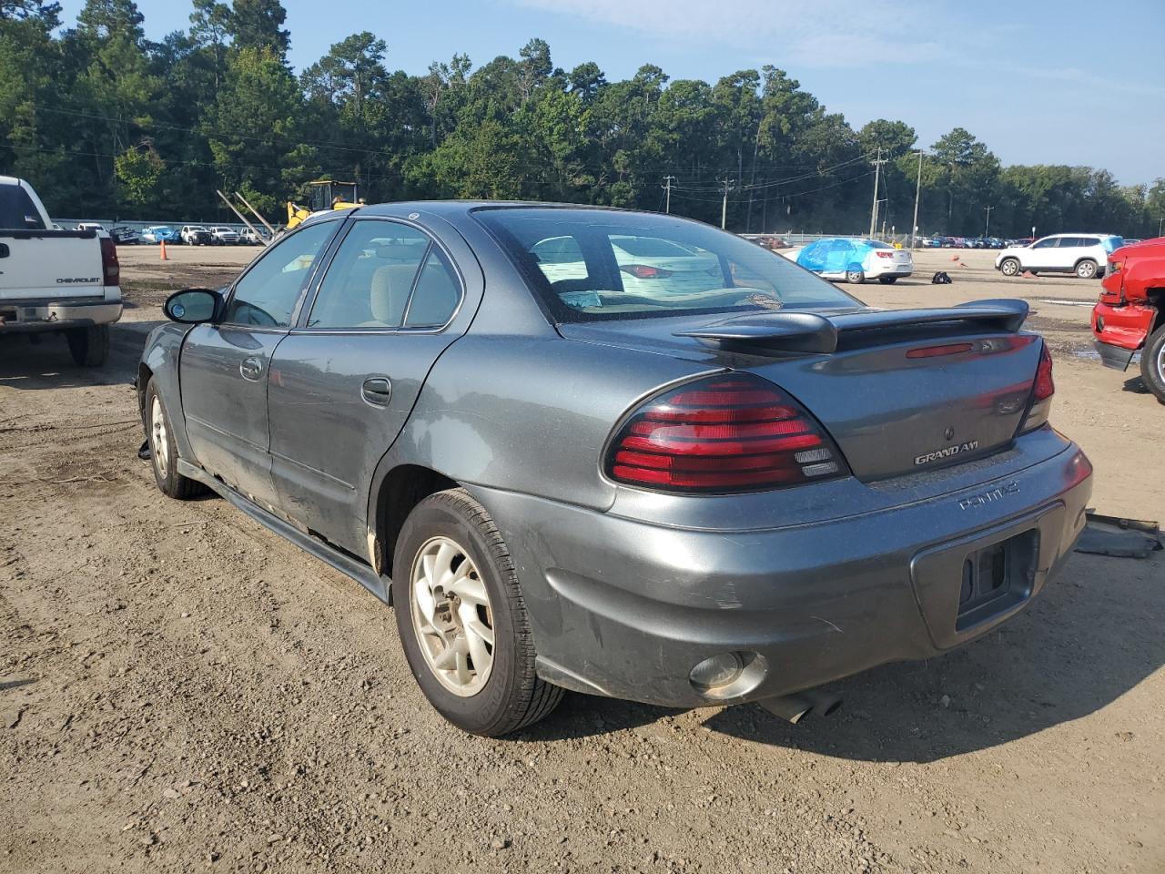 2005 Pontiac Grand Am Se - Image 2