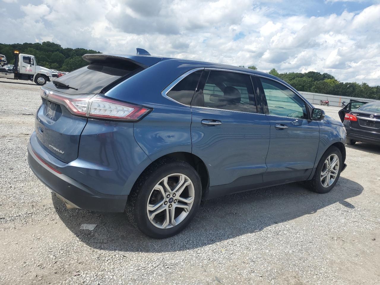 2018 Ford Edge Titanium - Image 3