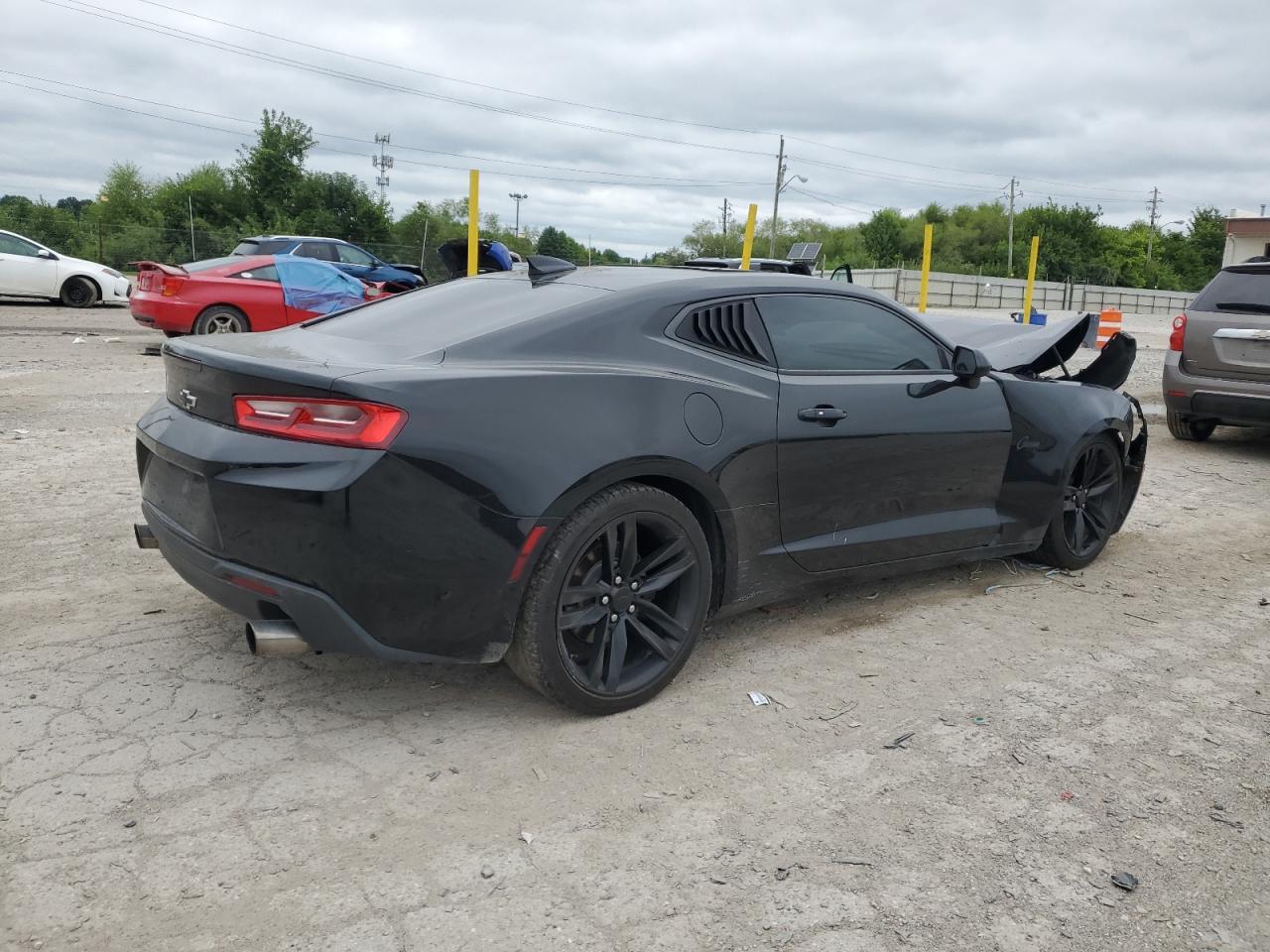 2017 Chevrolet Camaro Lt - Image 3