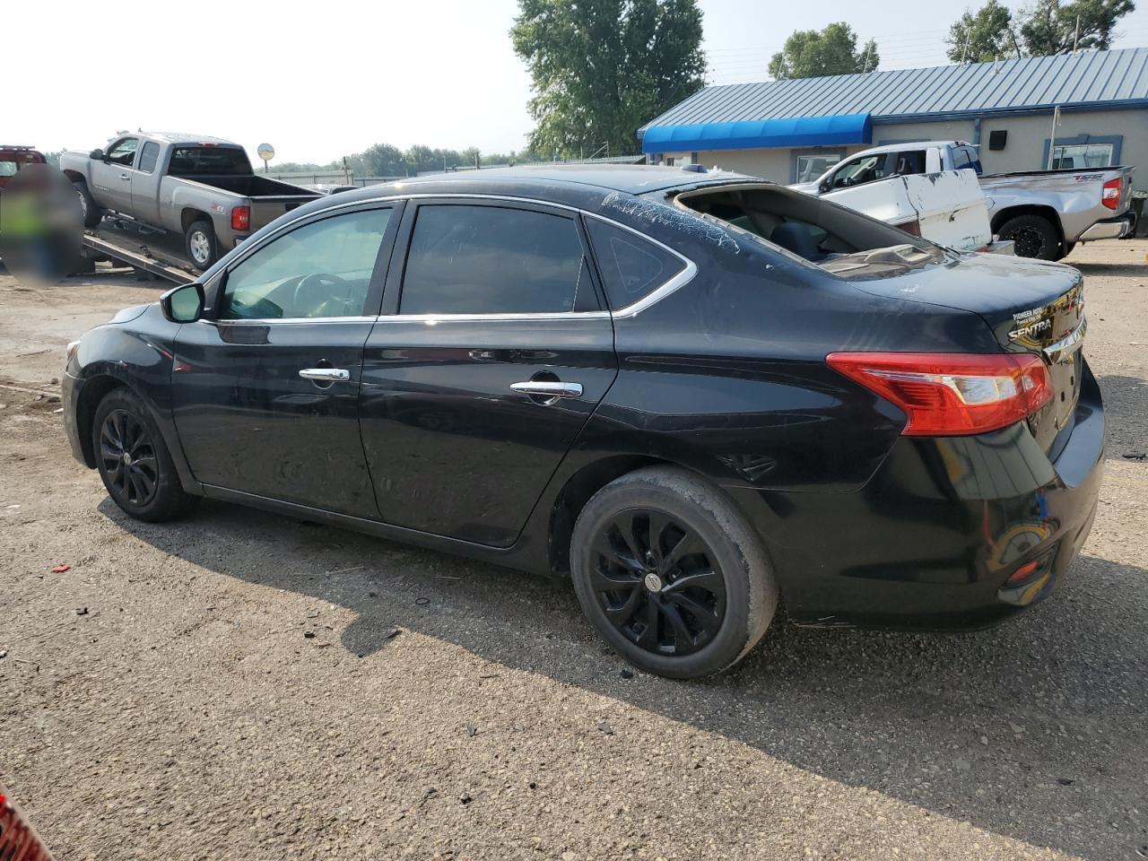 2019 Nissan Sentra S - Фото 2