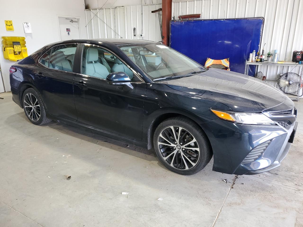 2019 Toyota Camry L - Image 4
