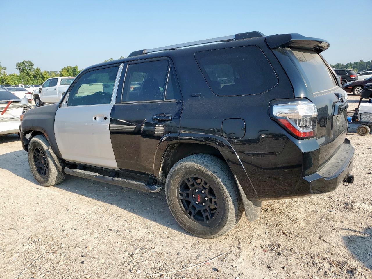 2023 Toyota 4Runner Sr5 - Image 2