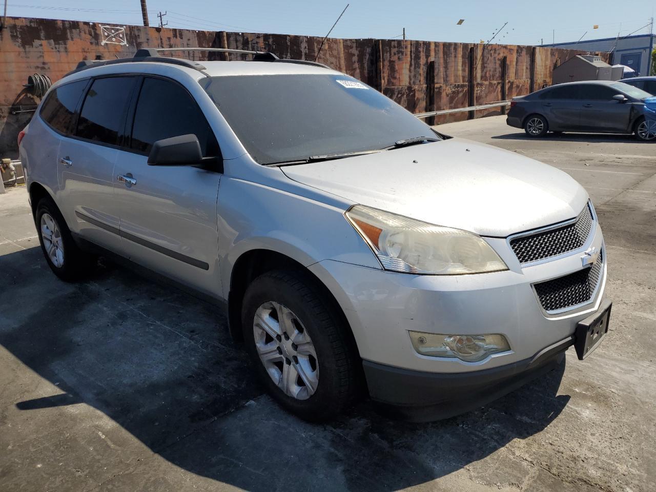 2011 Chevrolet Traverse Ls - Фото 4