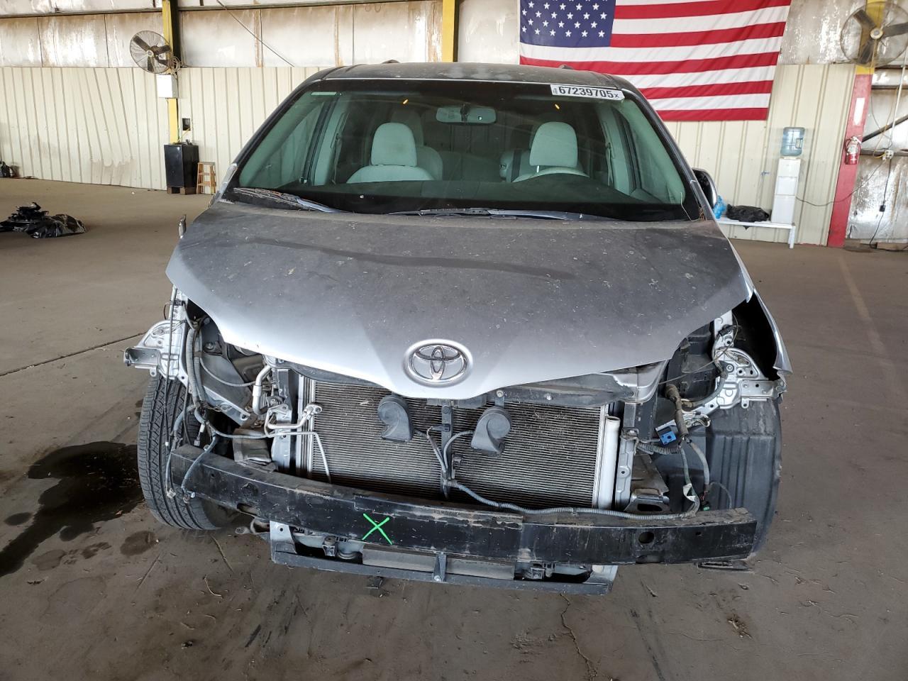 2012 Toyota Sienna Le - Фото 5